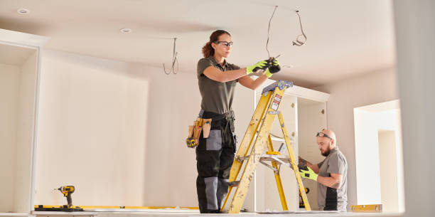Best Licensed Electrician  in White Castle, LA